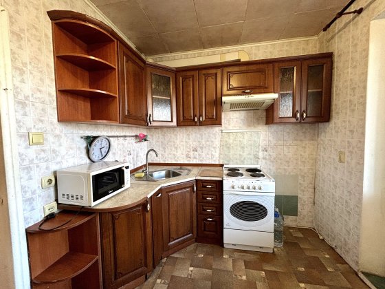 Продамо 2-кім кв-ру, Бальзака, б. 77,  Деснянський р-н,  Троєщина Київ