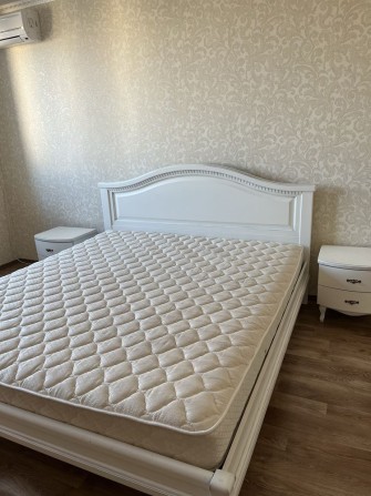 Простора 2-к квартира новий будинок просп. Червоної Калини 68 - фото 1