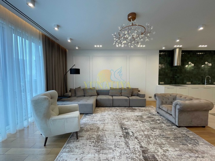 5-ти комн. квартира ул. Глазунова 13 с двумя паркоместами! - фото 1