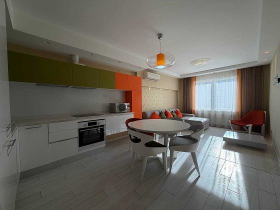 Продаж 70м2 вул. Урлівська 36А, Дарниця, РЕМОНТ