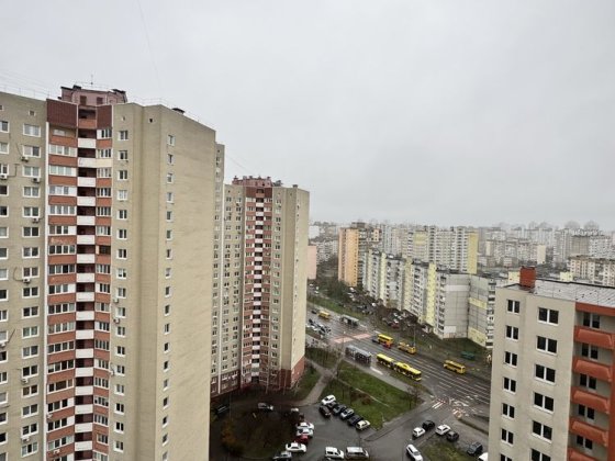 Продаж 1-кімнатної квартири, 39 м², 19 поверх, вул. Милославська 18 Киев