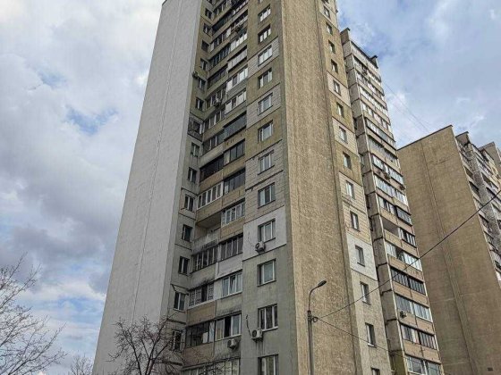 Продаж 2к розд. Позняки пр-кт Бажана 28 оглядова !