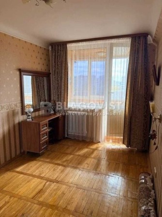 Продається простора та охайна трикімнатна квартира, Харківське шосе 2, метро Дарниця - фото 1