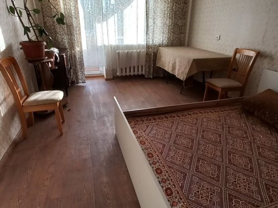 Продам 1-кімнатну  вул. Ю.Литвинського,31-б Дарницький р-н. Київ