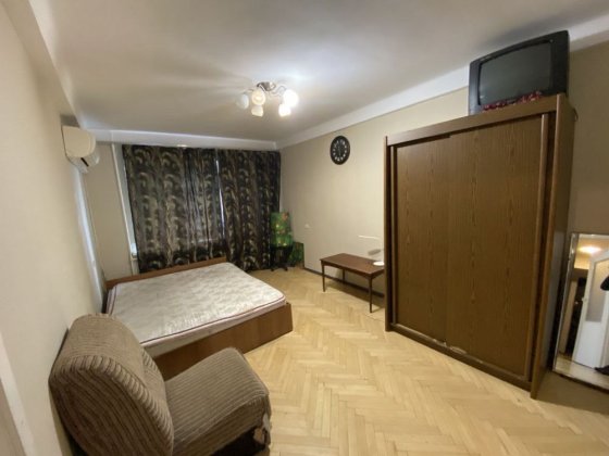 Без комісії. Продам. 2-кімната вулиця,Михайла Бойчука 34. Печерськ Київ