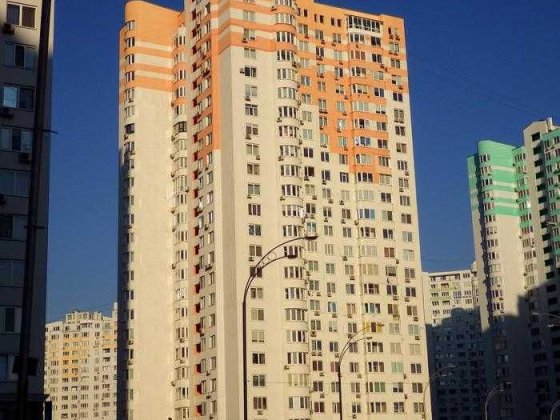 Продам 2-кімн. 74 м.кв. Чавдар Єлизавети вул. 9, Осокорки Київ
