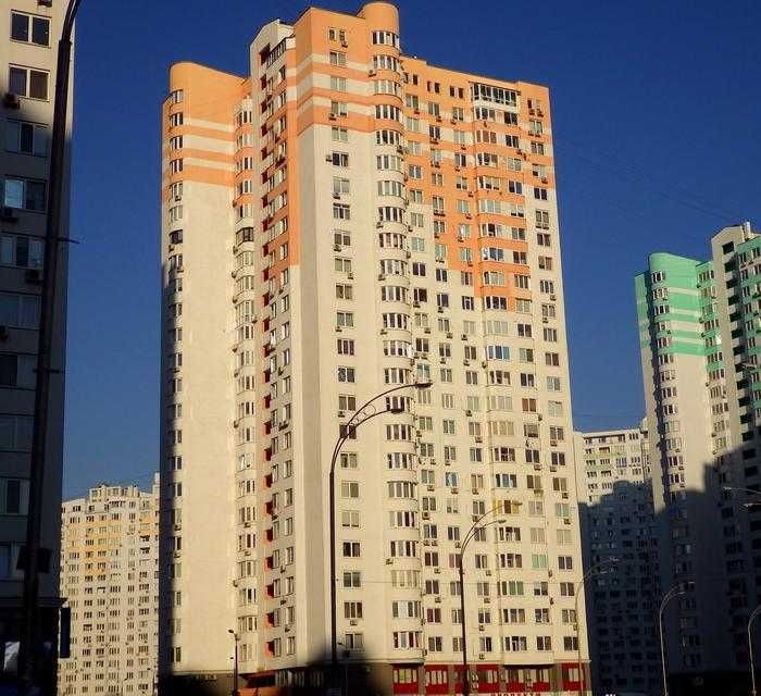 Продам 2-кімн. 74 м.кв. Чавдар Єлизавети вул. 9, Осокорки - фото 1