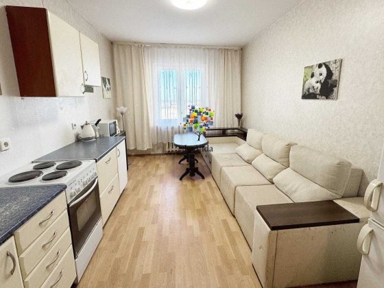 Продаж 3 к квартири Милославська 4