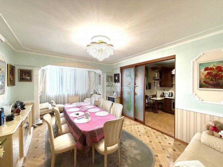 Продаж екслюзивної 4-кімнатної квартири, з ремонтом, 3 спальні, 116 м² Дніпровський район, вул. Княз - фото 1