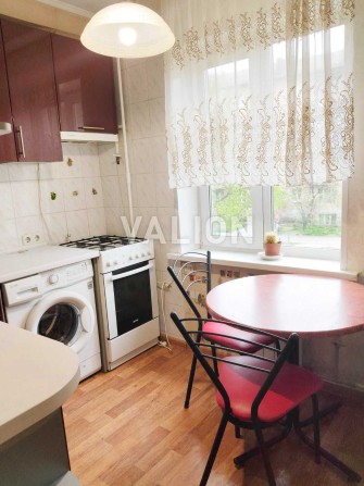 Продам 1к квартиру, з ремонтом, Оболонський район, площа Шевченка, вул. Вишгородська 50В - фото 1