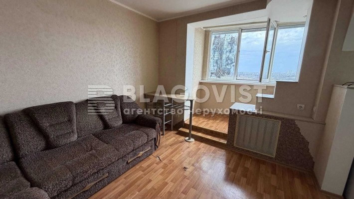 Продаж 2 кімнатна квартира вул  Березняківська 30 Дніпровський р-н - фото 1