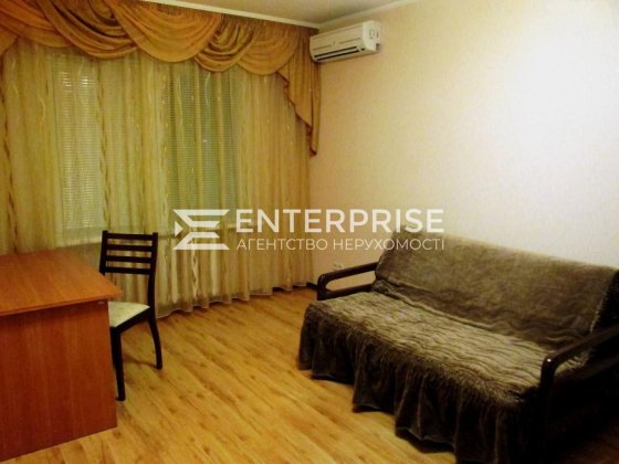 Продаж 1к квартири  вул. Милославська з меблями та технікою Киев
