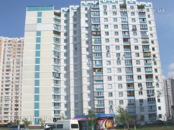 Продаж видової 3-к.квартири,90.8кв.м.,з трикутньою лоджією,на Троєщині