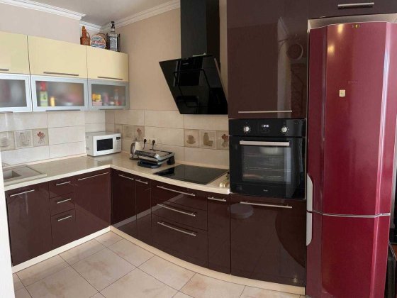 Продам 3-к квартиру, з ремонтом, меблями, ЖК Комфорт Таун Киев
