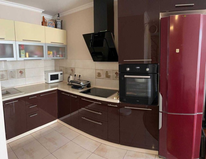 Продам 3-к квартиру, з ремонтом, меблями, ЖК Комфорт Таун - фото 1