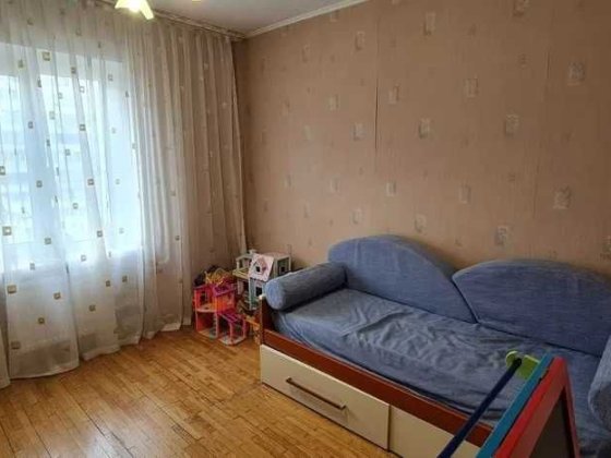 3 кімнатна на Позняках Григоренка Драгоманова Київ
