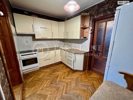 Продаж 3 кімнати Позняки Ахматової 6   Дарницький Київ