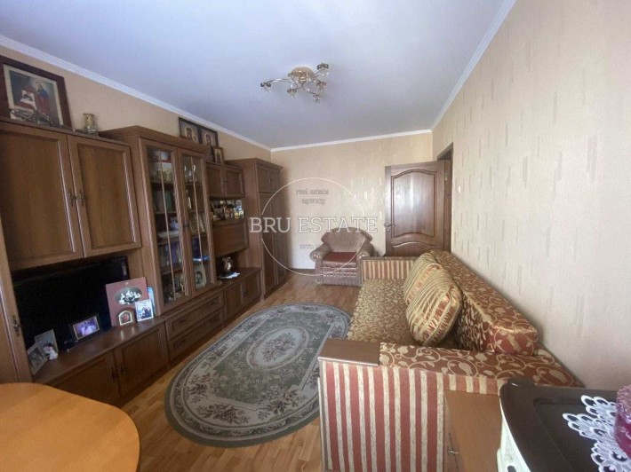 Продам 2 к квартиру  на вул.Тростянецька 6   м.Харківська - фото 1