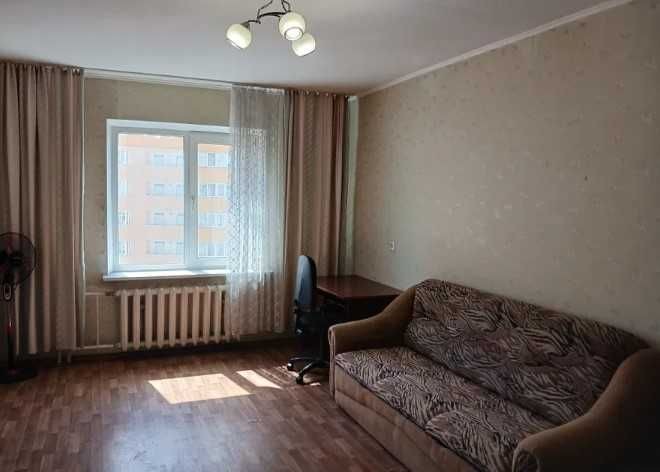 Продаж 3к кватири, вул. Олени Пчілки 4 - фото 1