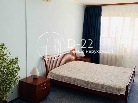 Продаж 4-кімнатної квартири, вул. Михайла Драгоманова,12 Позняки