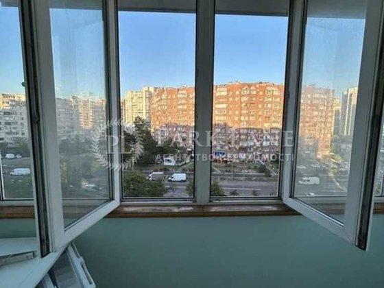 4к метро Позняки Осокорки Драгоманова 20 Київ