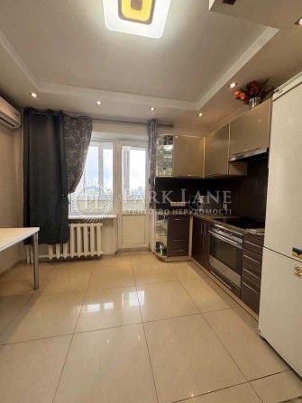 Продаж 3к. квартири, Дарницький р-н., Олени Пчілки 4 - фото 1