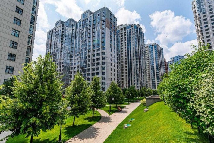 Без %  Продаж 3к (133 м2)  Печерськ Верхогляда 24 Вид на місто - фото 1