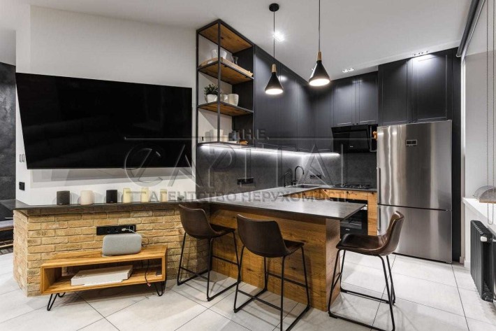 Продаж дизайнерської 4-кім. квартири вул. Лаврська, 6 (2 поверх) - фото 1