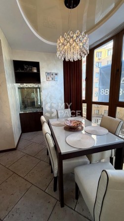 вул. Оболонська набережна, 3/ Степана Бандери Петрівка Поділ - фото 1