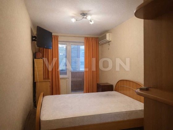 Продається 3-к квартира на Оболоні, вул. Героїв полку "Азов", 28а Київ