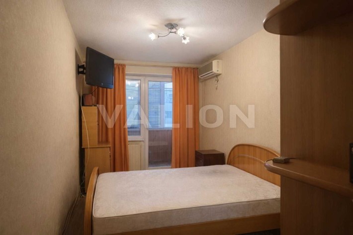Продається 3-к квартира на Оболоні, вул. Героїв полку "Азов", 28а - фото 1
