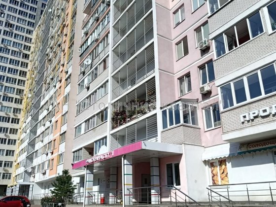 Продаж 1к квартири в Голосіївському району Київ