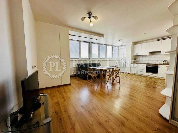 1к квартира 45м², Академіка Глушкова 9-Д, Теремки, Іподром, низький поверх! - фото 1