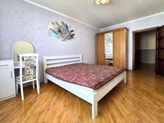 Продаж 3к. квартири вул. Вишняківська 7а Київ