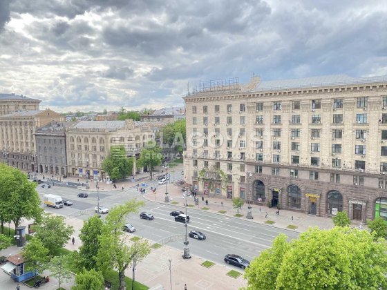 Ексклюзивний варіант 3-кімнатної в серці Києва на вул. Хрещатик, 13 Київ