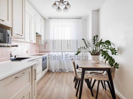 Продаж 3к квартири, вул. Дніпровська Набережна 26Б, Осокорки Київ