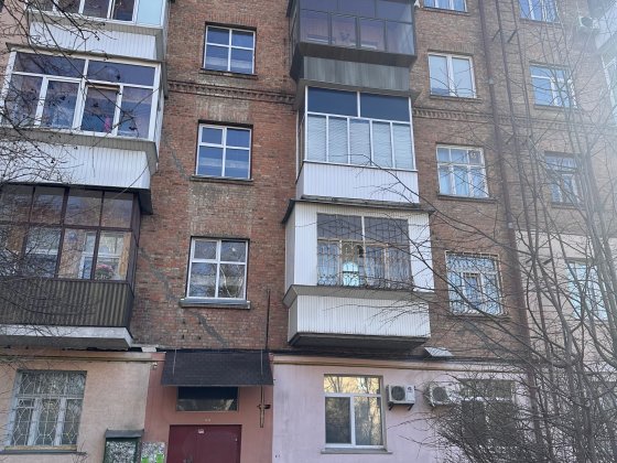 Продаж квартири центр сталінка печерськ Миколи Міхновського Киев