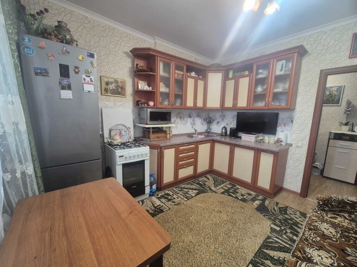 Продаж квартири, Голосіївський район, метро Теремки, ЖК Кришталеві Джерела вулиця Метрологічна 60 - фото 1