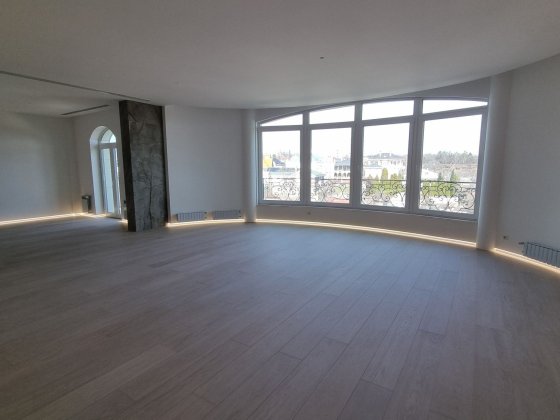 Продаж квартири 293 м2 Добролюбова Новоселецька Renaissance Residence Киев