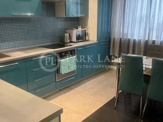 2 кімнатна, Феодосійська  Метро Деміївська, Голосіївський р-н Київ