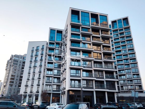Продам квартиру в ЖК 31 на вул. Драгоманова 31а Киев