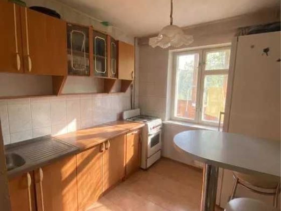 Продаж 1к квартири Печерський район, Кловський узвіз 20, 7 хв. пішки метро Кловська також поруч метр Киев
