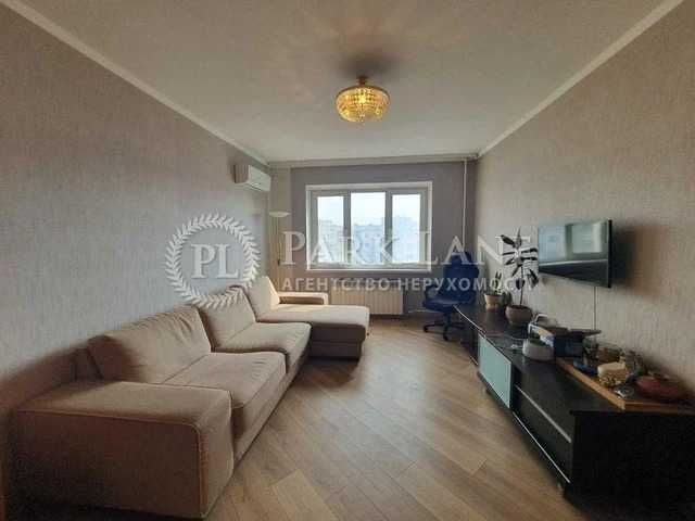 Простора 3-кімнатна квартира, Свободы 17 Б поруч ліс озеро парк та Сільпо - фото 1