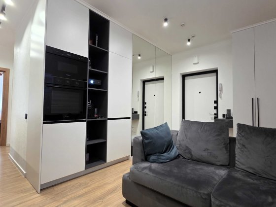Продаж 2 кімнтної квартири 68.1 м² | світло 24/7 | проспект Любомира Гузара 46В | ЖК На Комарова, 46