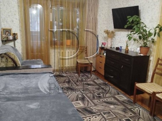 Продаж 1 к. квартири вул Івана Їжакевича/Виноградар/Вітряні гори/Поділ Киев