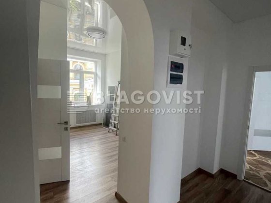 Продаж 3кімн. квартири 86м2 на 4пов. Сталінка, Бульварно-Кудрявська Киев