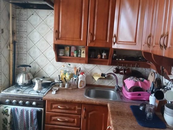 Продам 3х кімнатну на вул Жмеринські 10 Киев