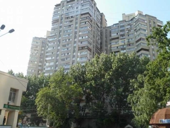 3к розд ст. метро Житомирська -3 хв. пішки, Святошинська площа,1 Академмістечко