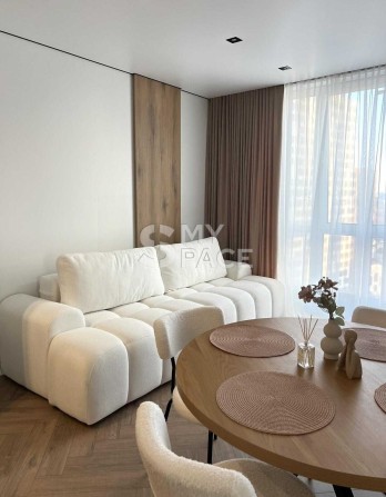 Продаж 2к.кв.  68кв.м ЖК Варшавський-3, вул Всеволода Змієнка, 15/23 - фото 1