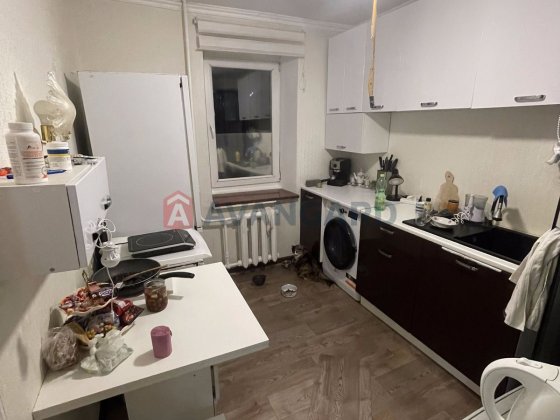Продаж 4-к квартири, 84 м.кв. — вул. Вітряні Гори (Виноградар) Київ